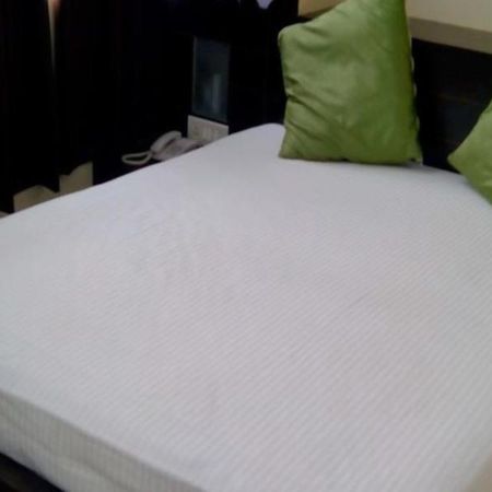 Hotel R K International Lucknow Bagian luar foto